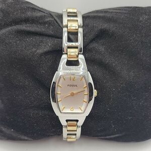 Fossil BQ1068 Women Two-Tone Stainless Steel Analog Dial Quartz Wrist Watch DE17